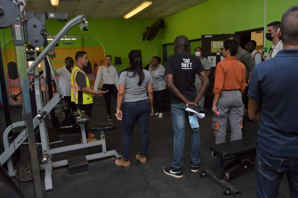 ILO en AW&J delegatie bezoeken RGM Indoor Gym